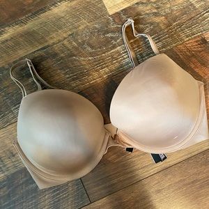 VS Nude Push-Up Bra 34DD NWOT